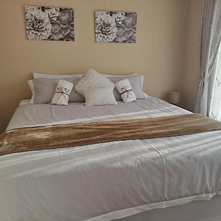 Elim Self Catering Apartment Fisherhaven Exterior foto