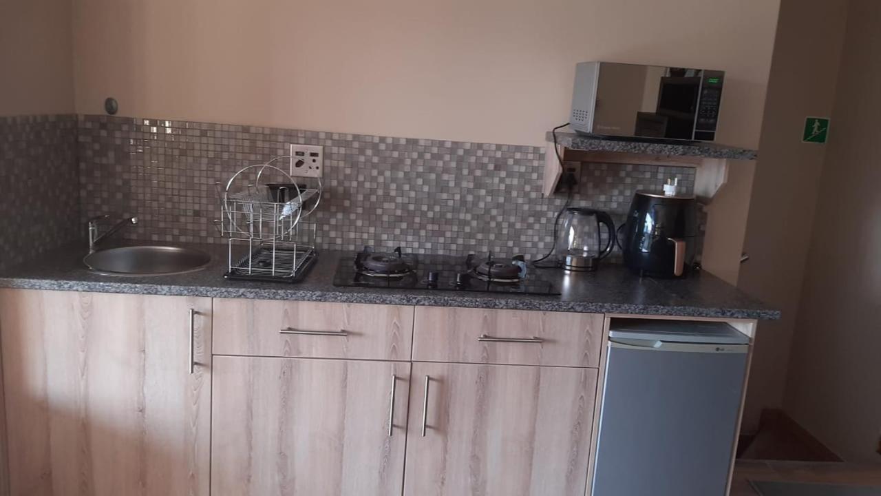 Elim Self Catering Apartment Fisherhaven Exterior foto